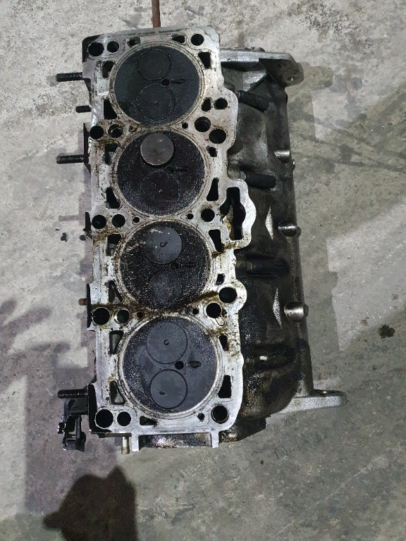 Chiulasa completa Vw Passat B6 2.0 Tdi BMP