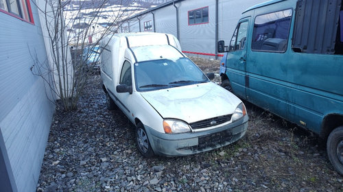 Chiulasa Ford Courier 2002 Diesel 1,8