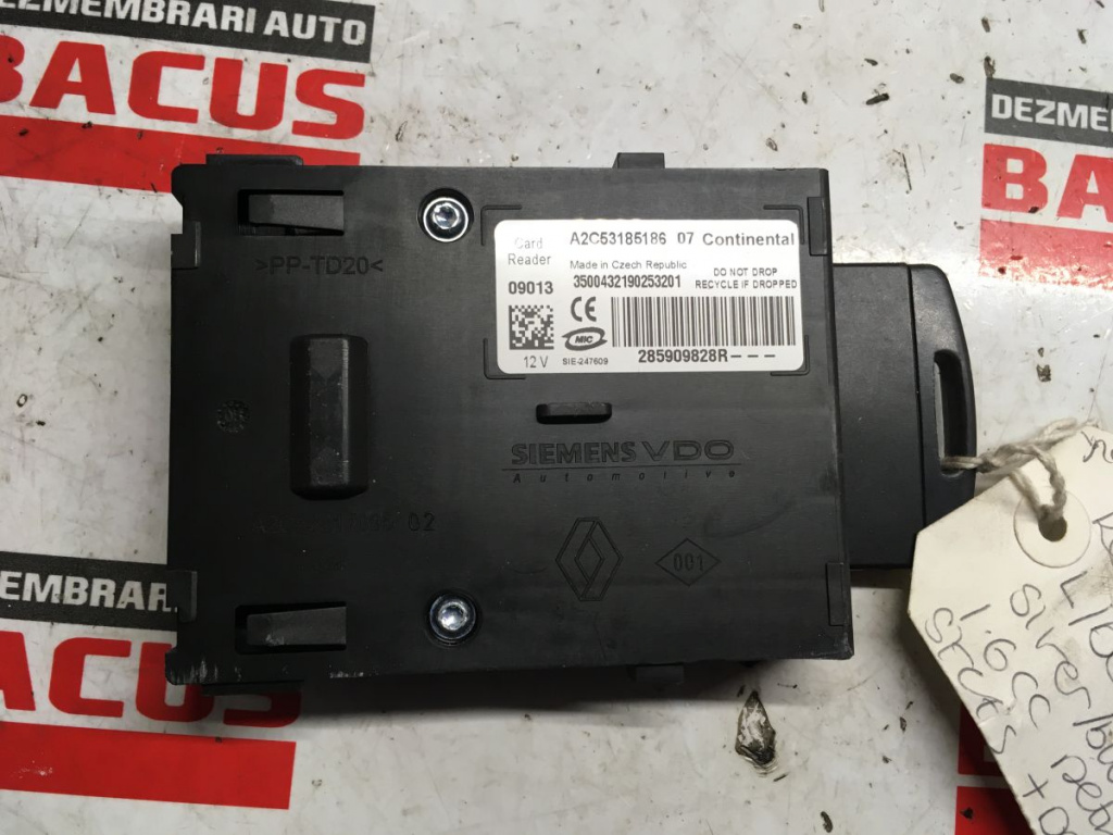 Cititor cartela cu cartela Renault Megane 3 cod: 285909828r