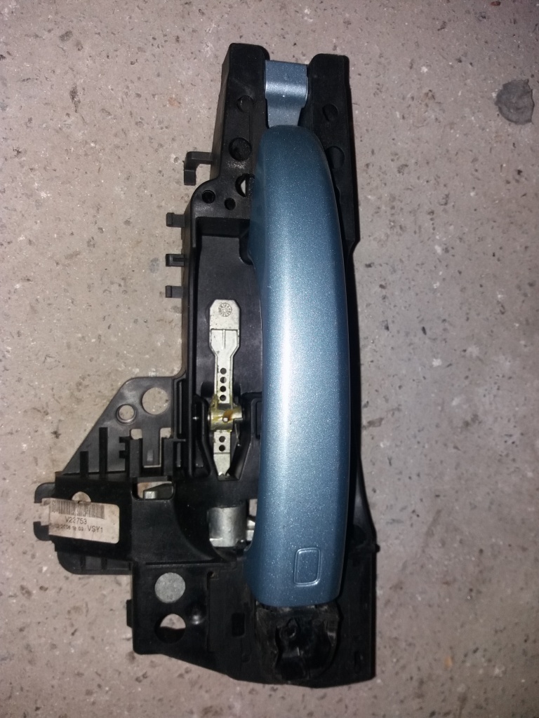 Clanta stanga fata audi a4 b8 2010