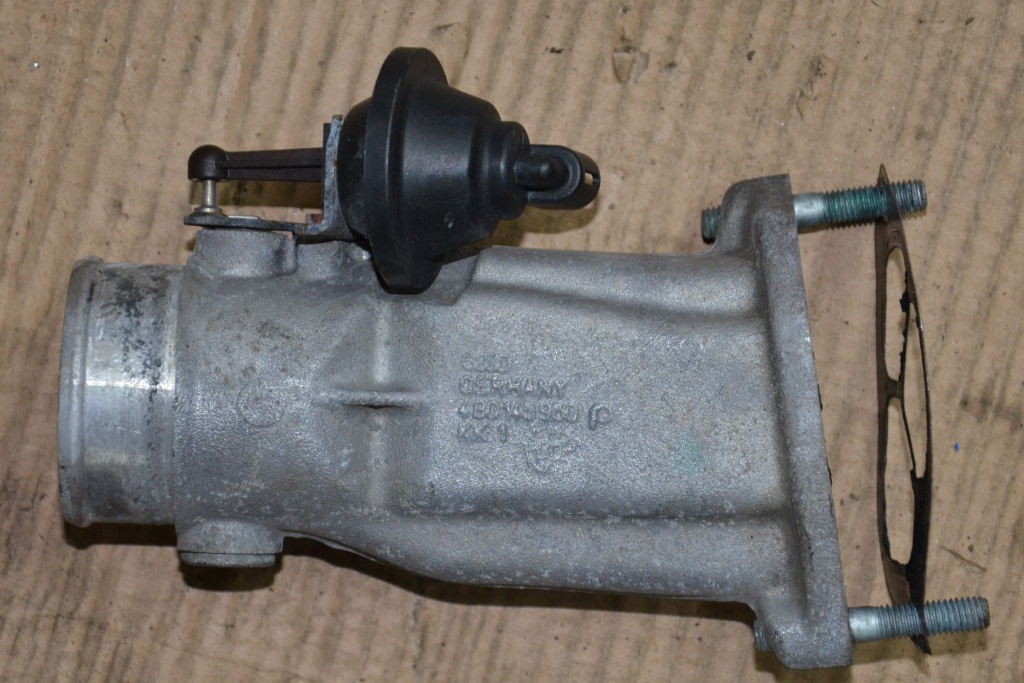 Clapeta acceleratie aer Audi A6 V6 2.5 TDI SUPERB Passat B 5.5 150CP 180CP