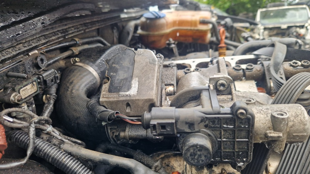 Clapeta acceleratie Audi A4 B7 2.0 tdi diesel 140cp