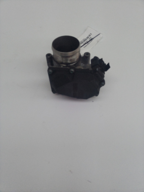 Clapeta acceleratie Audi A4 B8 (8k2) 2.0 Tdi an 2014 2.0 tdi , cag cod piesa a2c53338105