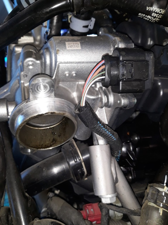 Clapeta acceleratie Audi A4 B9 2.0 Tdi An 2017