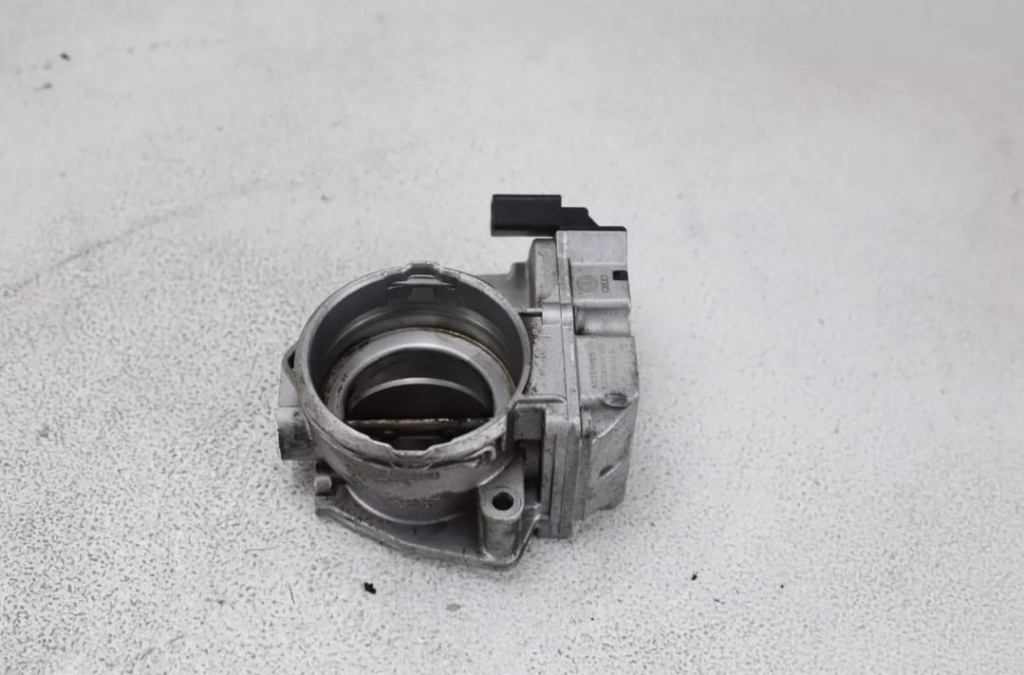 Clapeta acceleratie BRE / BLB cod 03G128063C (103kw 140cai ) pentru Audi A4 B7 2.0 diesel 2008 euro4