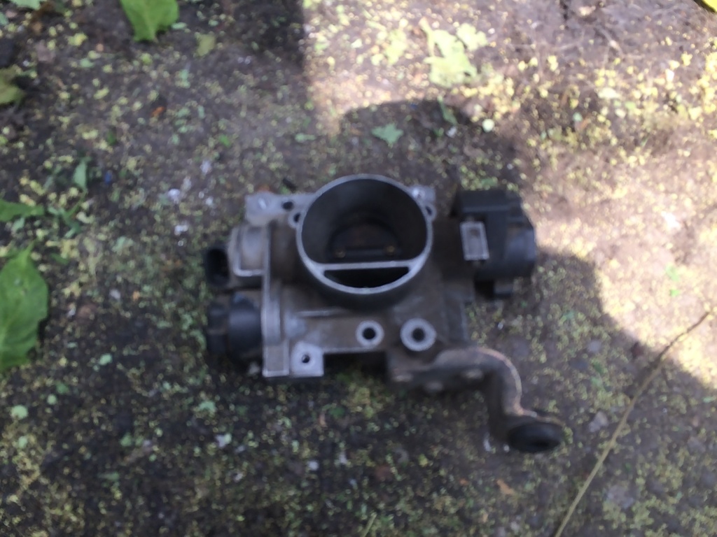 Clapeta acceleratie fiat punto 1.2 8 valve