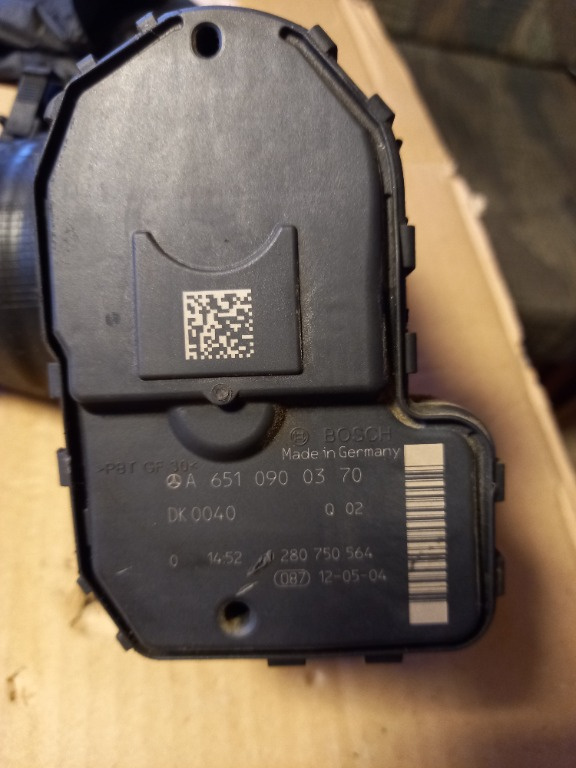 Clapeta acceleratie Mercedes E Class W212/Sprinter 2.2 CDI cod produs:A6510900370/A 651 090 03 70