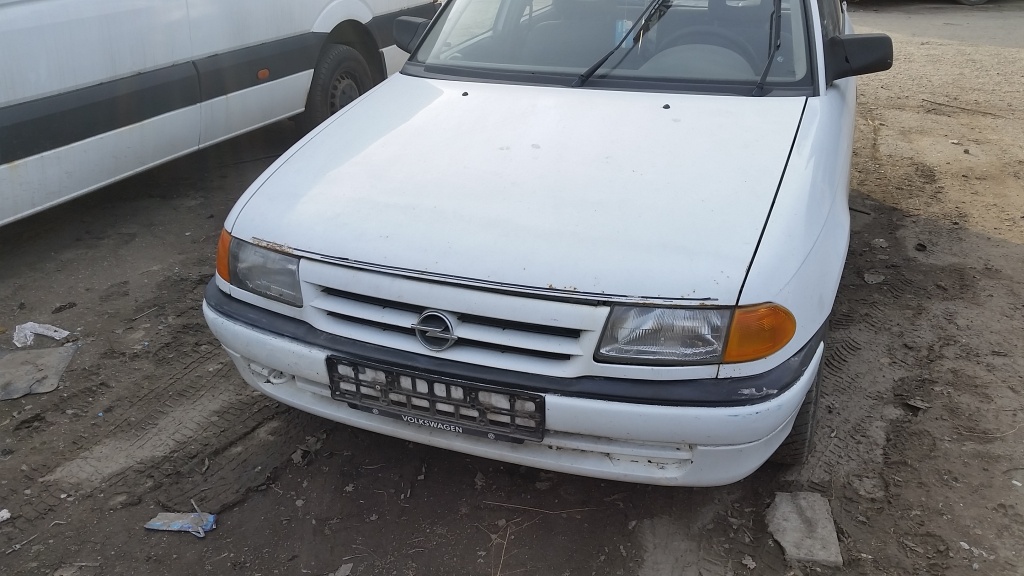 Clapeta acceleratie - Opel Astra F 1.6i, an 1992