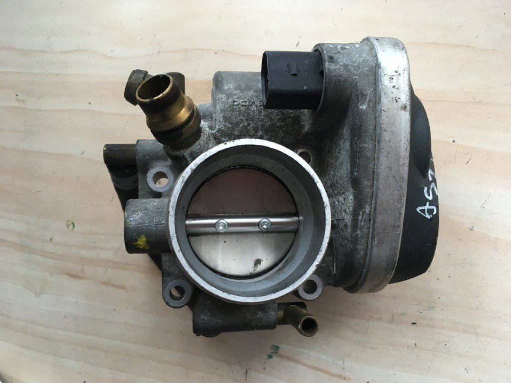 Clapeta acceleratie Opel Astra H 1.6 benzina 2004-2010