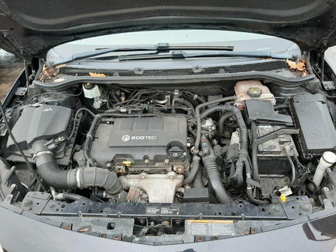 Clapeta acceleratie Opel Astra J 2011 Hatchback 1.4 TI