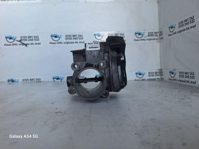 Clapeta acceleratie Renault Latitude 2011-> 2.3 DCI; 2.0 DCI M9T 8200987453
