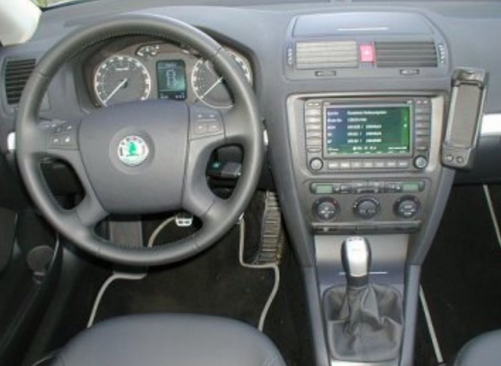 Clapeta acceleratie Skoda Octavia 2 2008