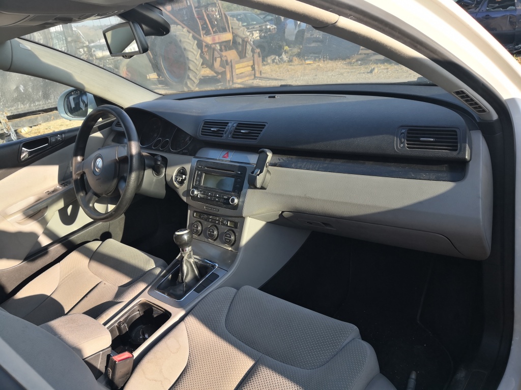 Clapeta acceleratie Volkswagen Passat B6