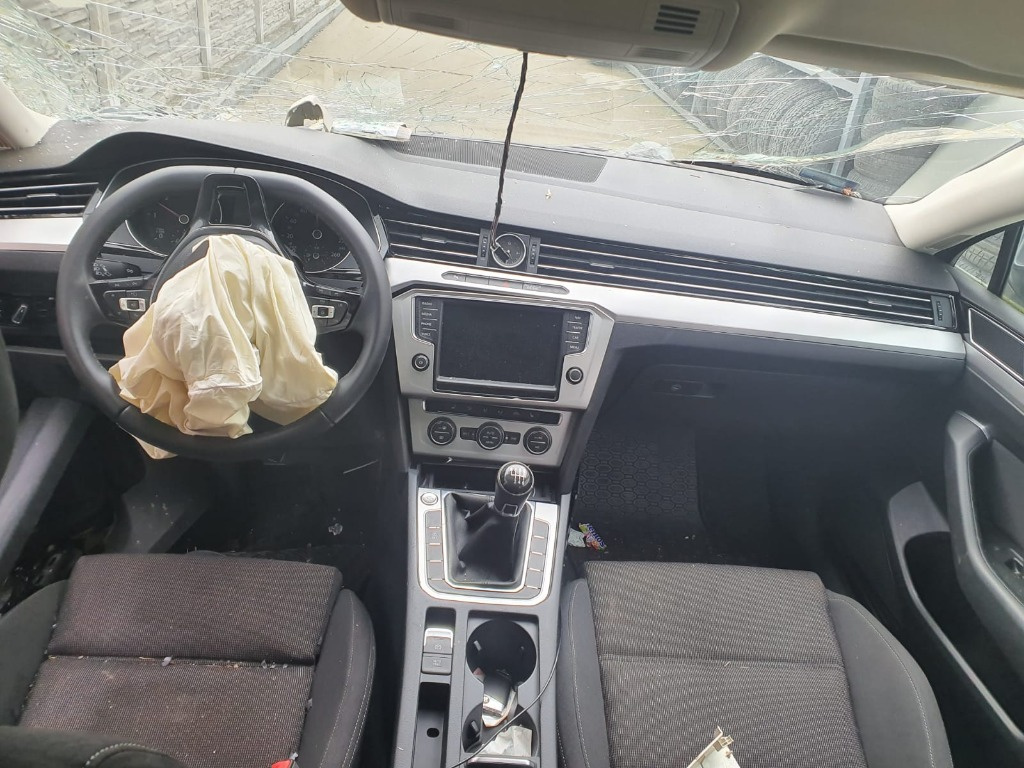 Clapeta acceleratie Volkswagen Passat B8