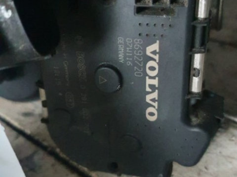 Clapeta acceleratie Volvo XC90 2.4 euro 4 motor D5244T cod 8692720 /0281002701