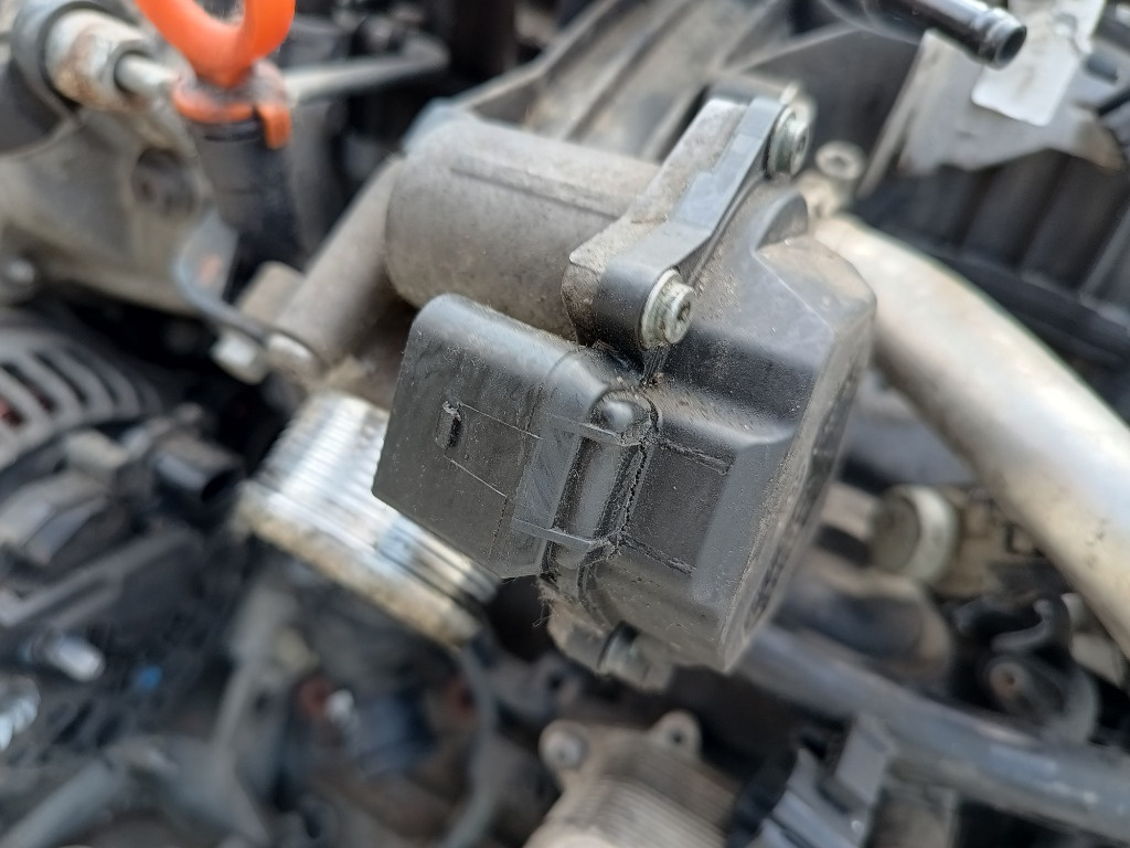 Clapeta acceleratie VW Golf 6 2.0 tdi 03
