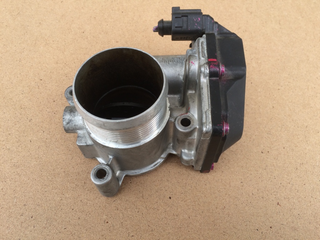 Clapeta acceleratie VW Passat B7 7 03L123063E 03L 123 063 E