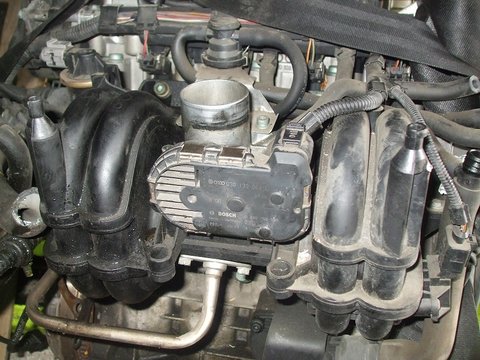 Clapeta acceleratie VW Polo 6N2 cod motor AUC