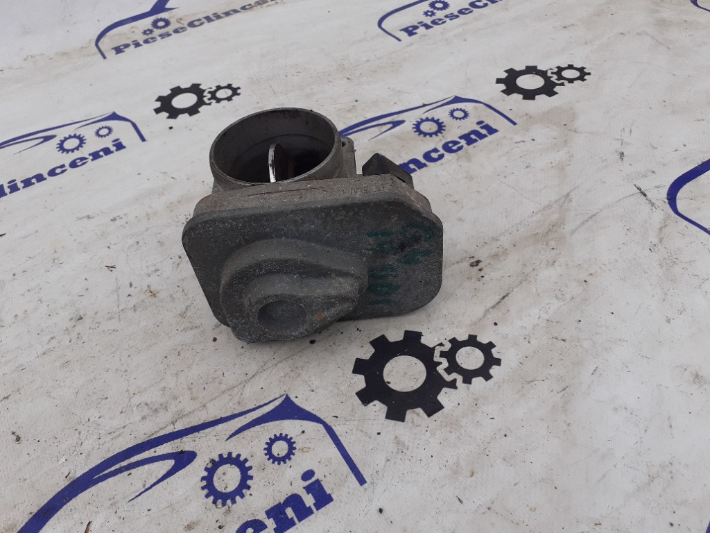 Clapeta acceleratie VW Polo 9N 1.4B 038128063