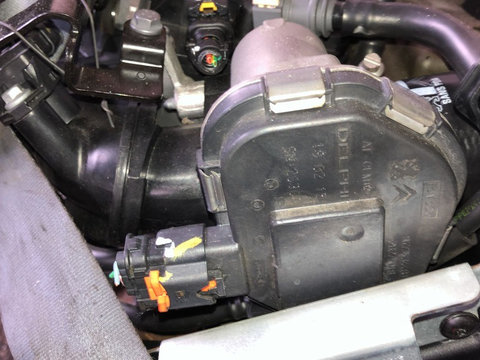 Clapeta de acceleratie Citroen / Peugeot 1.6 diesel cod motor 9HD