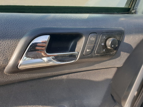 Clapeta Maner Interior Actionare Deschidere Usa Portiera Stanga Fata Sofer Volkswagen Polo 9N 2002 - 2008