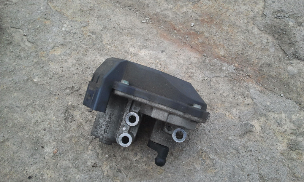 Clapeta motoras admisie Audi A4 B7 2.0 TFSI
