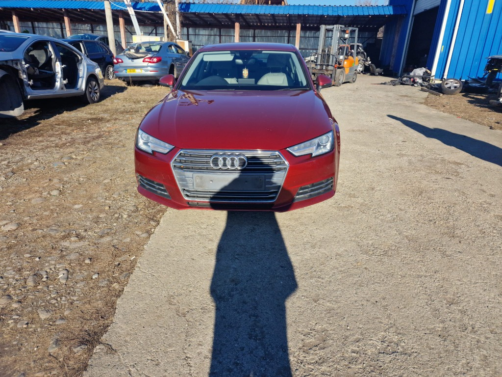 Claxon Audi A4 B9 2017 hatchback 2.0 Tdi