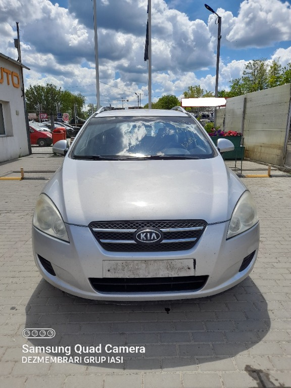 Claxon Kia Ceed Sportswagon 2008 break 1