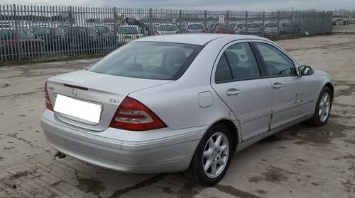 Claxon Mercedes C-Class W203 2003 sedan 