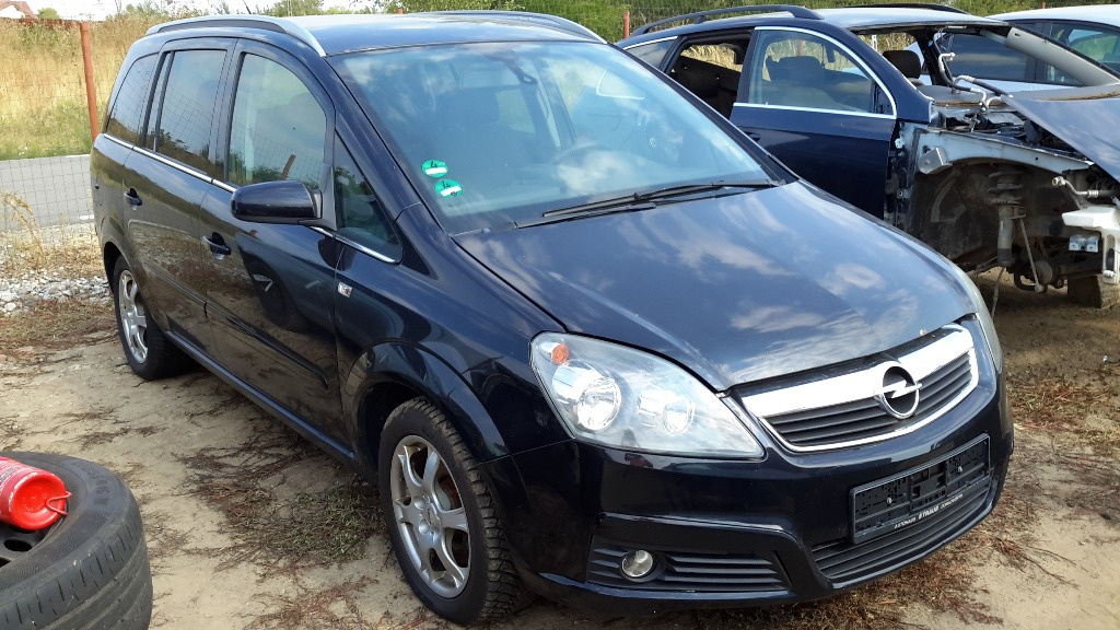 Claxon Opel Zafira B 2006 hatchback 1.9