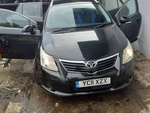 Claxon Toyota Avensis 2011 Break 2000