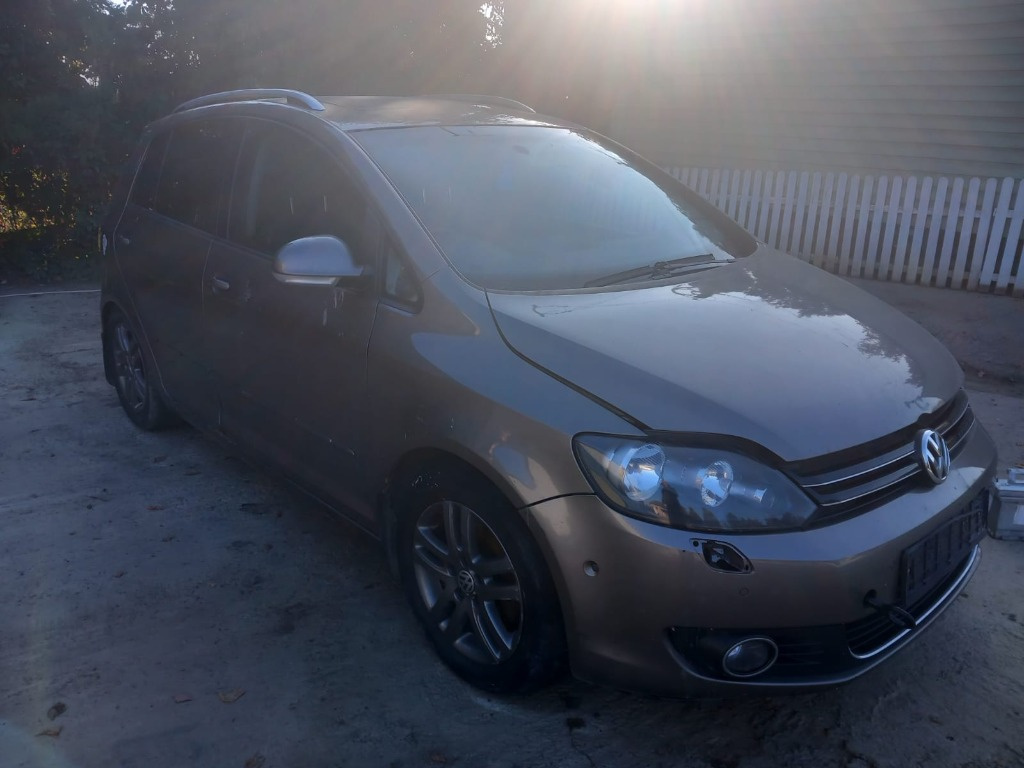 Claxon Volkswagen Golf 6 Plus 2012 HATCHBACK 1,6