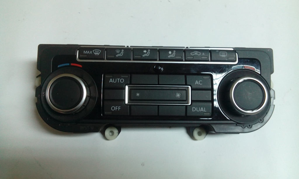 Climatronic passat cc an fabricatie 2012 cod 5k0907044a