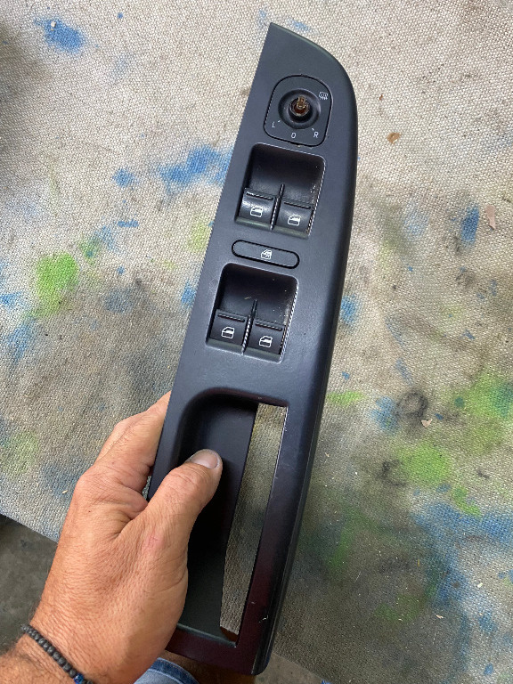 Comanda butoane geamuri electrice Golf 5