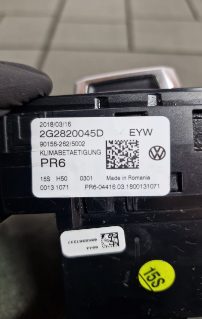 Comanda clima Cod: 2G2820045D Volkswagen