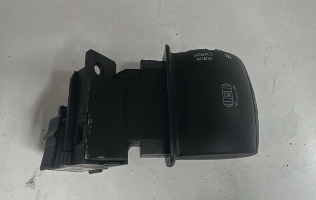 Comanda volan Cod: 25552-9492R Opel Movano B [2010 - 2014]