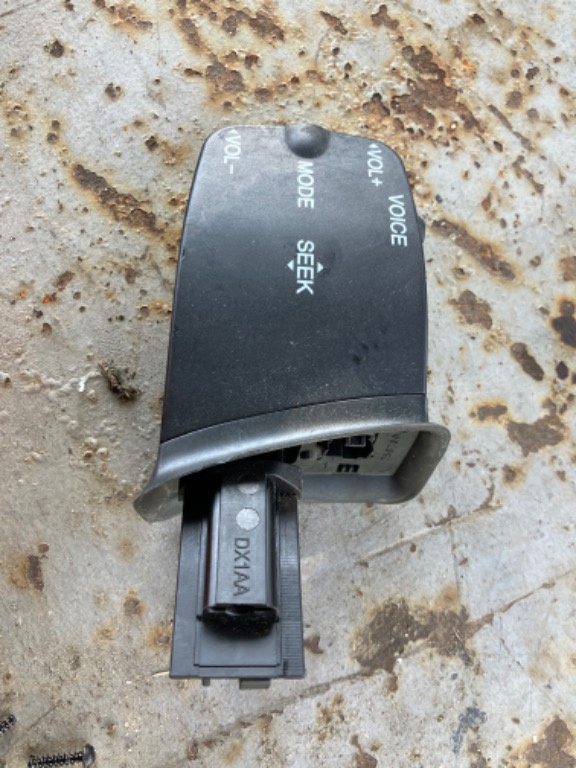 Comenzi radio Ford Focus 2 2008