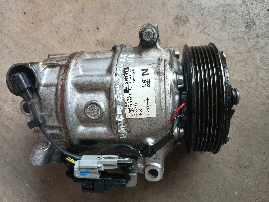 Compresor 926006UB0A Dacia Renault Duster Kangoo 4 1.5 bluedci 30.000 km 2019 2020 2021 2022 2023..