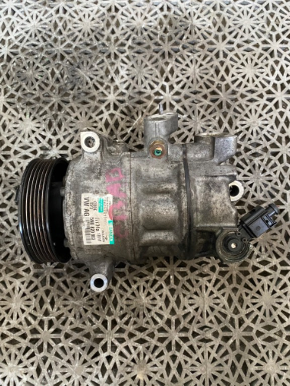 Compresor AC 2.0 TDI Volkswagen Passat B6 cod 5N0820803