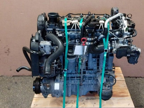 Compresor AC 2.4 diesel Volvo V70 S40 S60 euro 3 motor D5244T cod P30665339. Transport GRATUIT .
