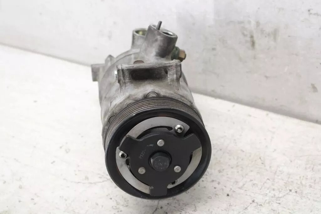COMPRESOR AC 5N0820803 Volkswagen GOLF 6 an 2009 CBAB / CFG / CBAA / CBAC / CBD cod piesa 5N0820803