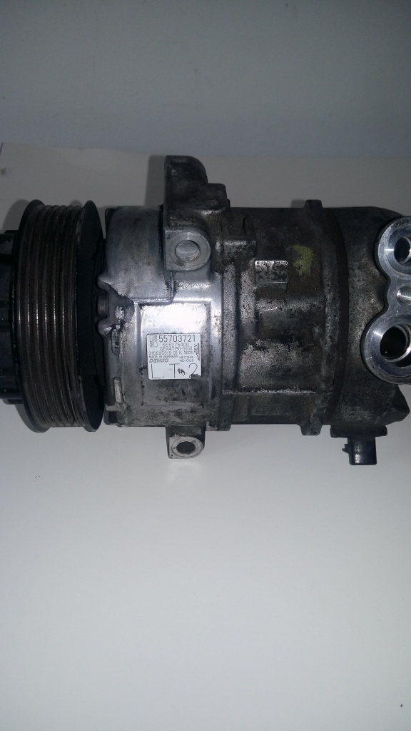 Compresor AC Alfa Romeo, Fiat, Opel Cod Denso: 55703721