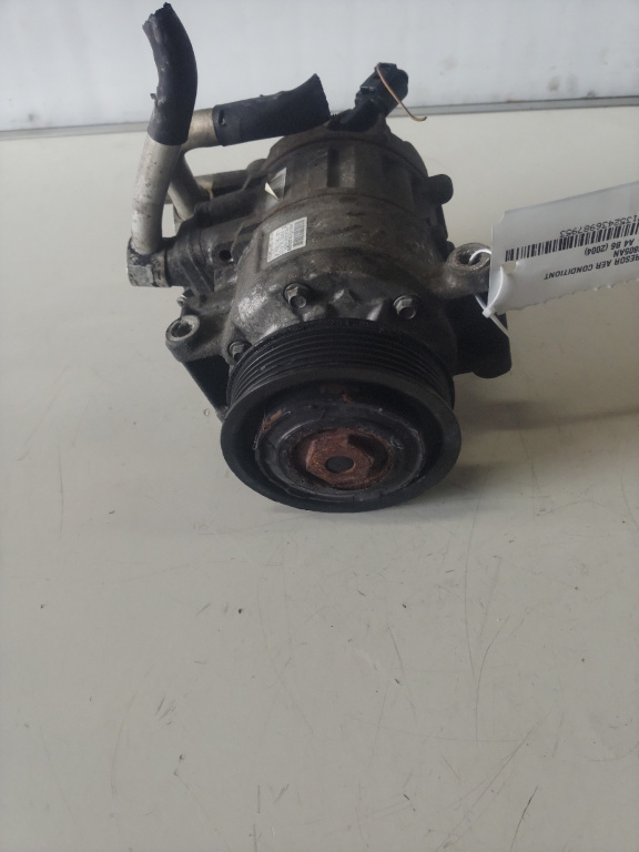 Compresor ac Audi A4 B6 an 2004 cod piesa 4F0260805AN