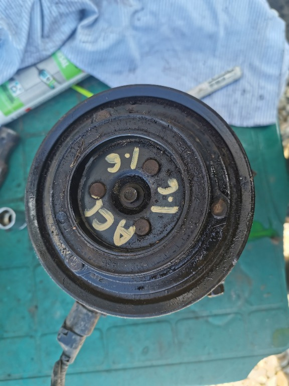 Compresor ac clima aer condiționat Hyundai Accent MC 1.6 benzina cod f500 cb5aa08