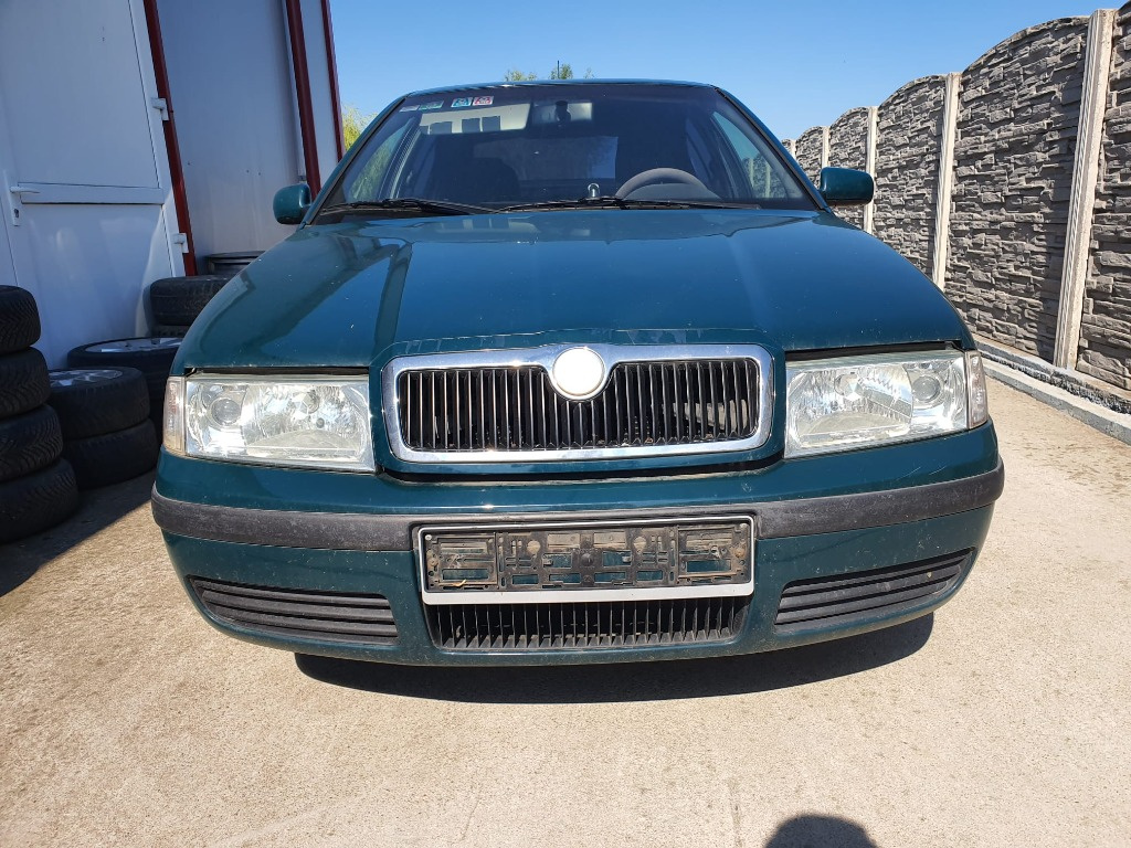 Compresor AC clima Skoda Octavia 2002 Hatchback 1.6
