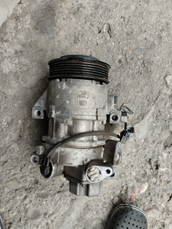 Compresor AC clima Toyota Yaris benzina cod 7010736