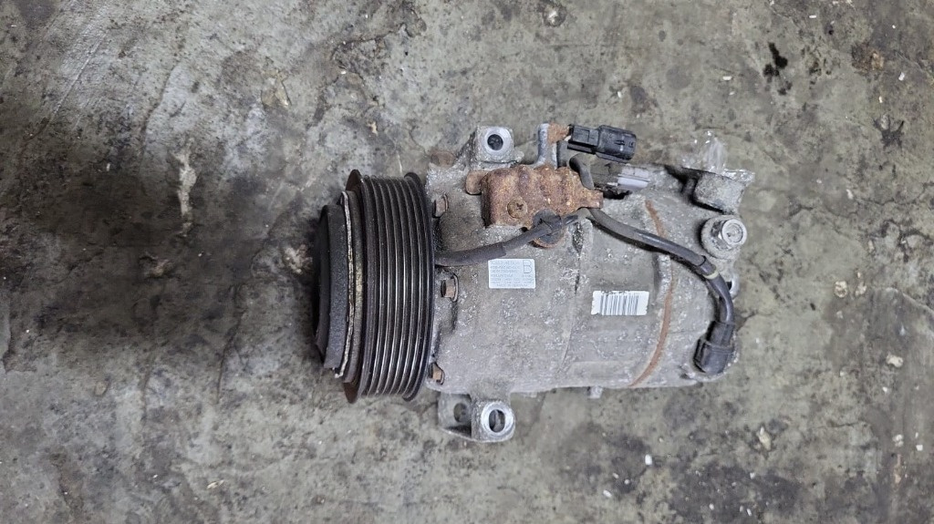 Compresor AC Nissan Qashqai J11 1.6 dci COD: 926004EB0A