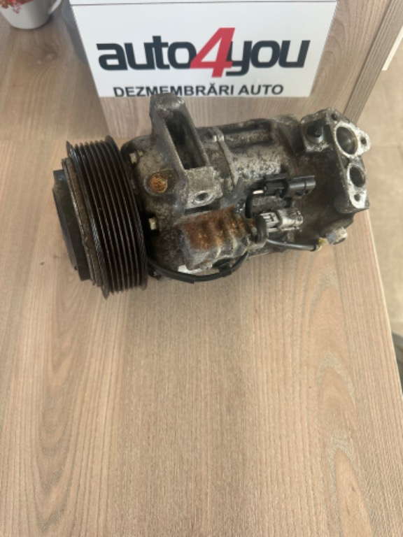 Compresor AC Nissan / Renault cod 92600-4EB0A / 92