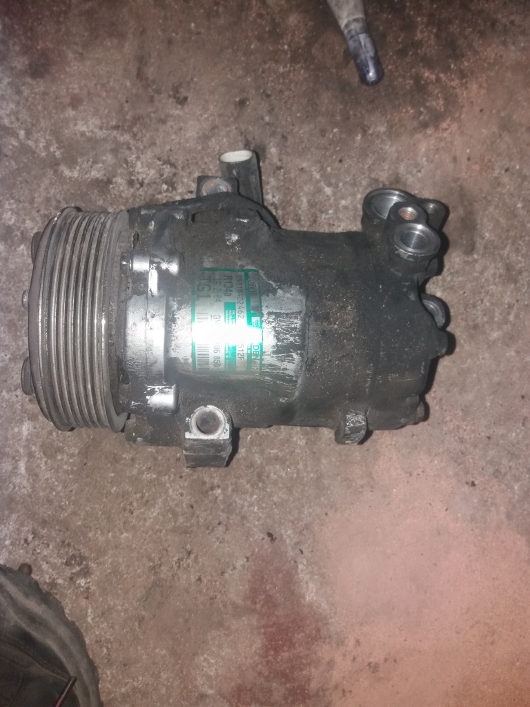 Compresor AC Opel Corsa C 1300 cdti cod 13106850