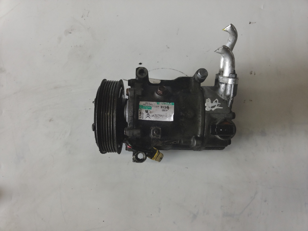 Compresor ac Peugeot 5008 (0u_, 0e_) 1.6 Hdi an 2017 DV6C cod piesa 967865608002